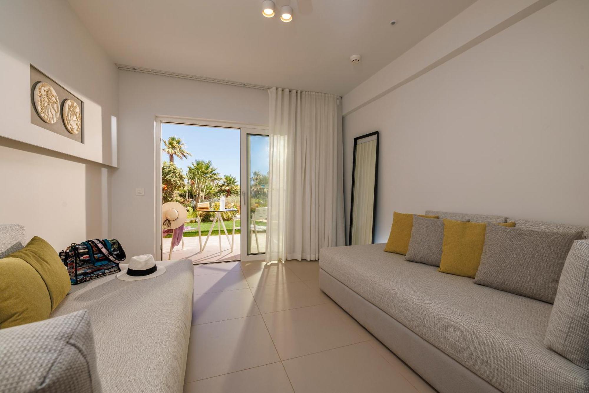 Anissa Beach Hotel Hersonissos  Exteriör bild