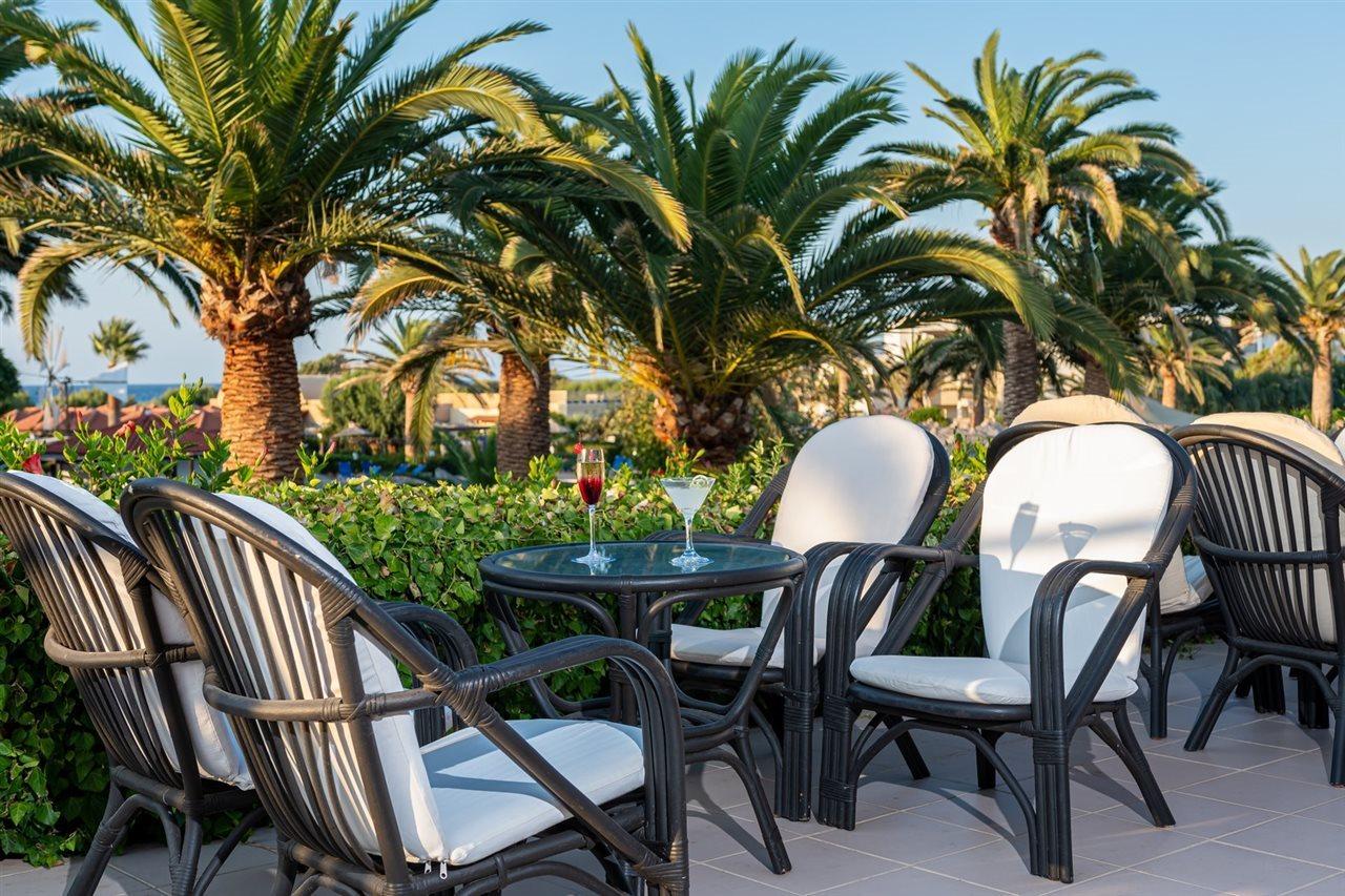 Anissa Beach Hotel Hersonissos  Exteriör bild